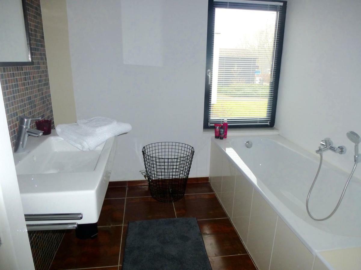 Avellano Bed and Breakfast Helmond Exteriör bild
